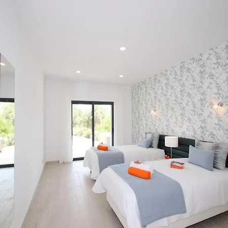 Villa New W Private Heatable Pool *