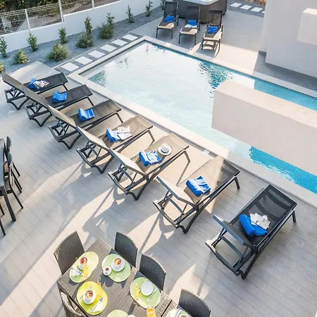Villa In Armacao De Pera With Garden * Armação de Pêra