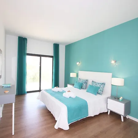 Villa In Armacao De Pera With Garden Villa