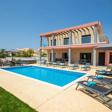 Villa Villa In Armacao De Pera With Garden *
