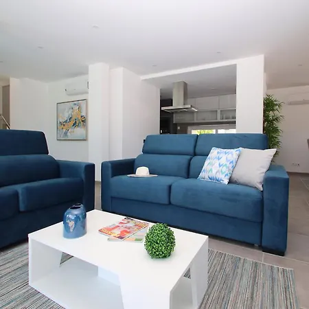 Villa In Armacao De Pera With Garden וילה Armação de Pêra
