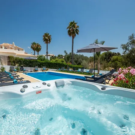 New W Private Heatable Pool * Armacao de Pera