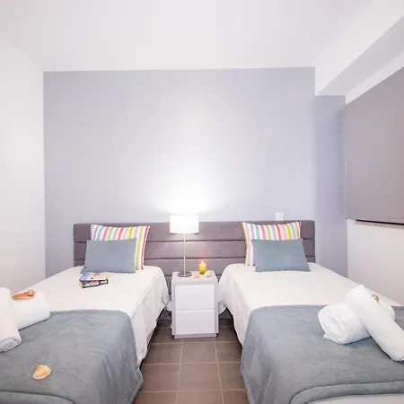 Villa Villa In Armacao De Pera With Garden