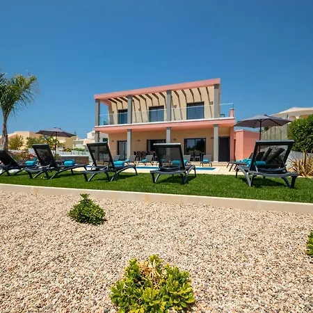 New W Private Heatable Pool Villa Armacao de Pera